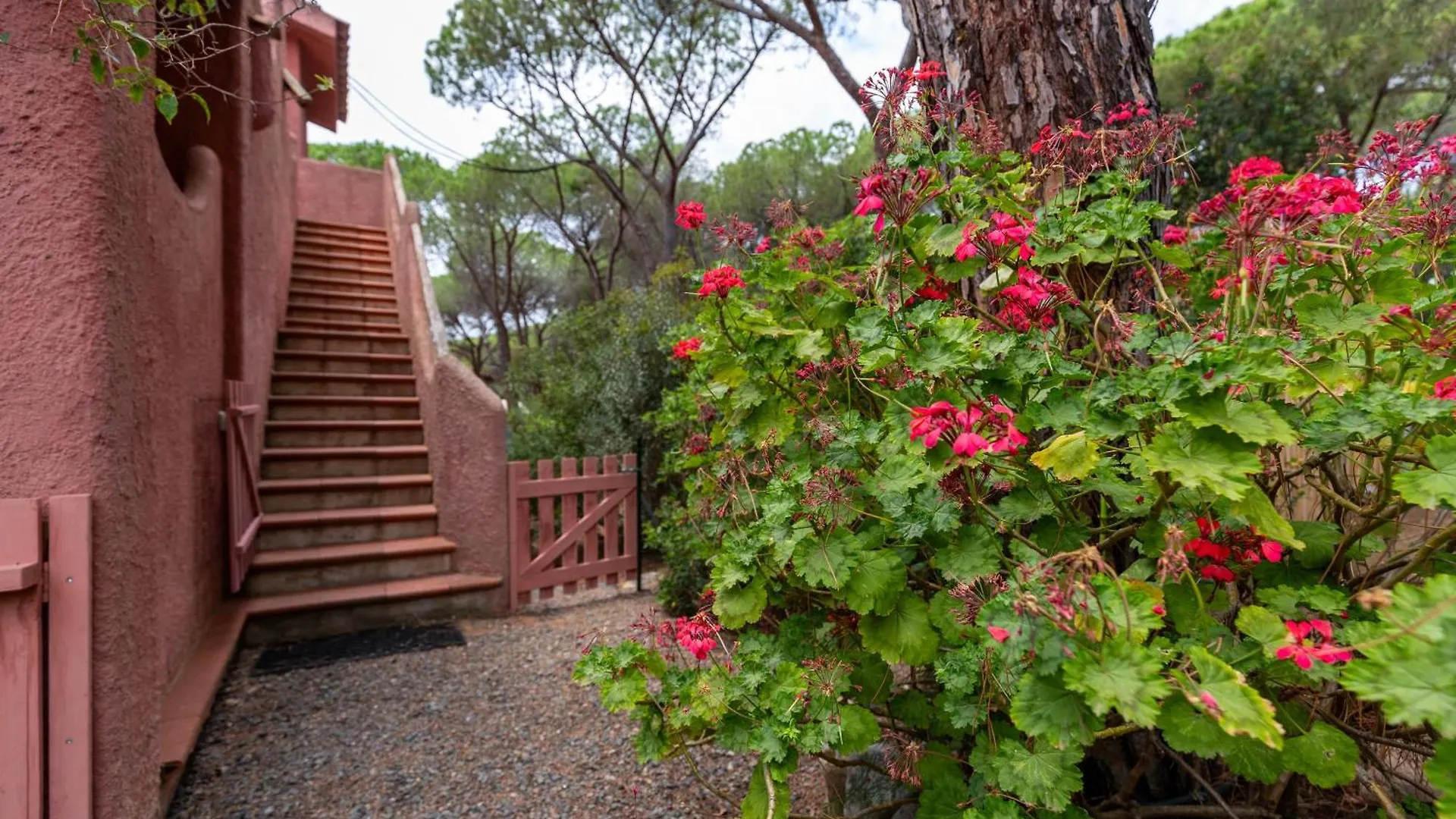 Holiday Home Le Sirene Fort Village